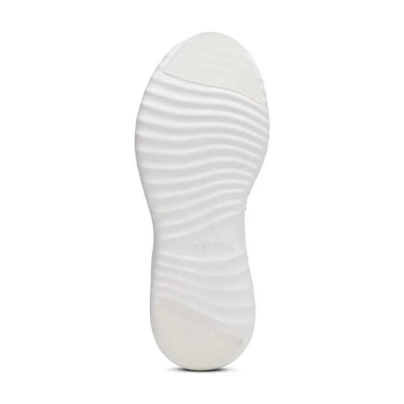 Aetrex Carly Arch Support Sneakers