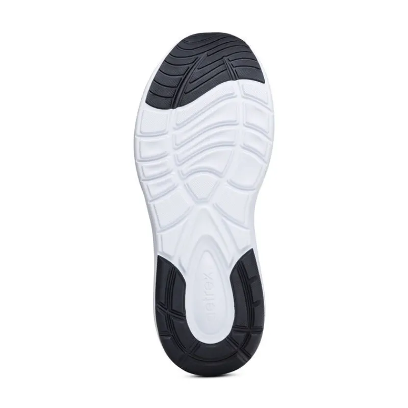 Aetrex Chase Arch Support Sneakers