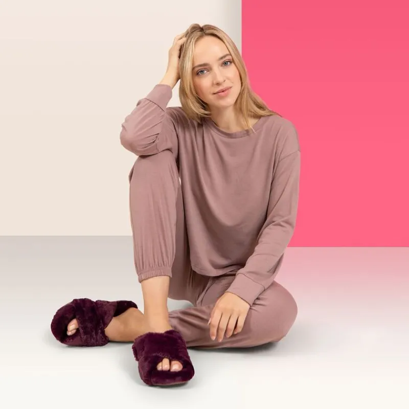 Aetrex Penelope Adjustable Faux Fur Slippers